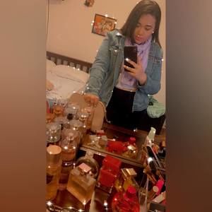 Meet your Posher, Kenia